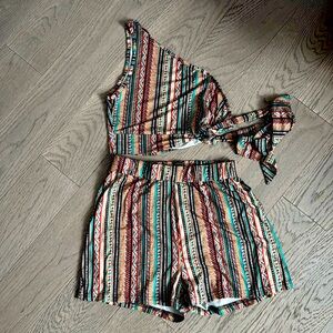 SHEIN Two piece crop top shorts set